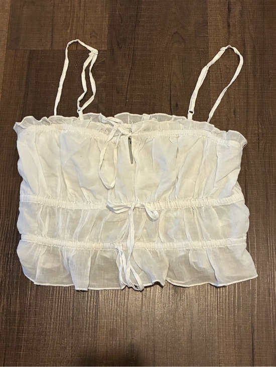 American Eagle Outfitters Tops - American Eagle Outfitters White Ruffle Tie-Front Camisole